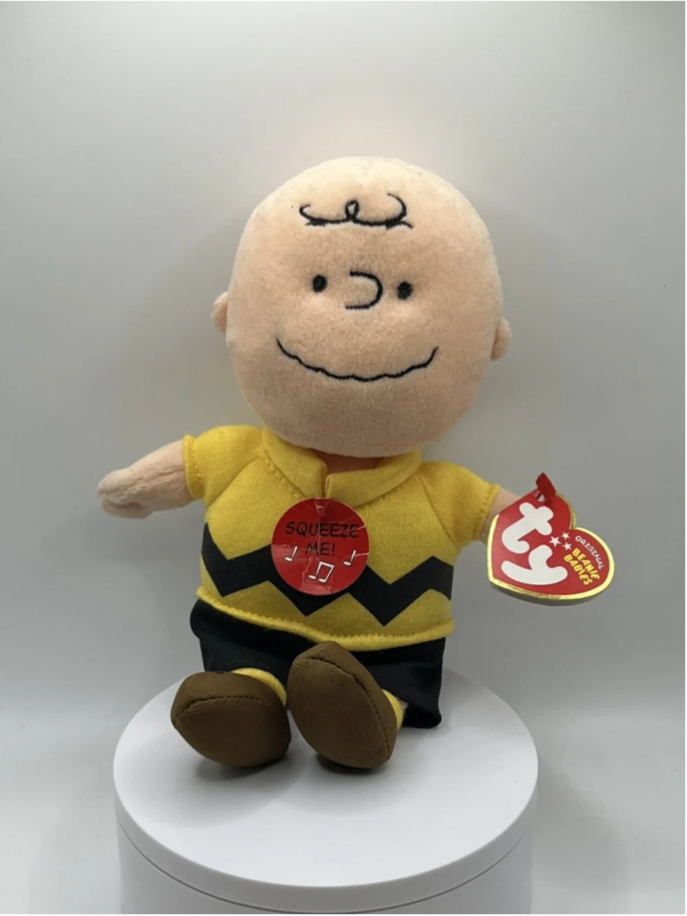 VTG Peanuts 2010 TY Beanie Baby Charlie Brown NEEDS BATTERIES RETIRED WITH TAG